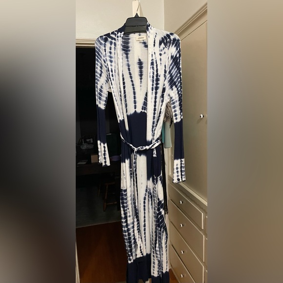 L'Agence Navy and White Tie-Dye Swim Cover-Up/Duster - Picture 4 of 5